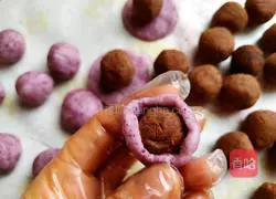 Illustration of how to make red bean paste glutinous rice balls 11