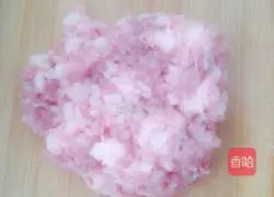 Illustration of how to make wonton siomai 1