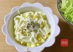 Illustration of how to make ham, cheese and egg sandwich 5