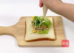 Super cute hellokitty sandwich recipe 3