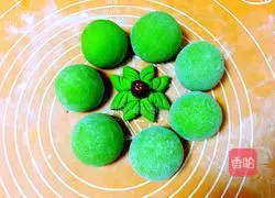 Spinach steamed buns Practice illustration 11