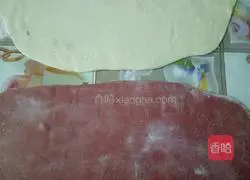 Illustration of how to make two-color steamed buns 8