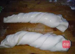 Illustration of how to make egg and green onion cake 7