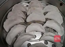 Illustration of how to make crystal dumplings 7