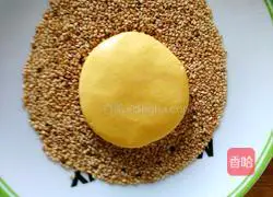 Sesame Pumpkin Cake Recipe Illustration 12