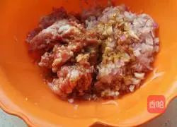 Illustration of how to make hot noodles and steamed dumplings 5