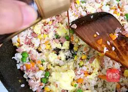 Illustration of how to make fried rice 12