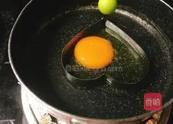 Illustration of how to make poached egg noodles 6