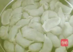 Illustration of how to make leek and egg dumplings 8