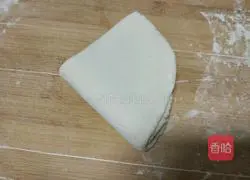 Illustration of how to make small fish steamed buns 5