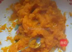 Illustration of how to make sunflower steamed buns 4