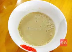 Illustration of how to make pickled pork buns 2