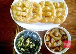 Illustration of how to make fried pancakes 12