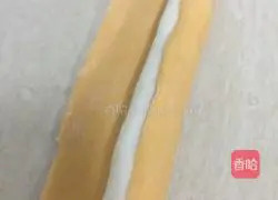 Illustration of how to make carrots for fruit and vegetable dumpling wrappers 5