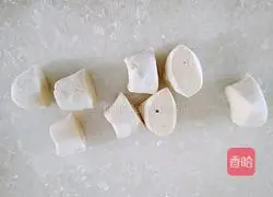 Illustration of how to make vegetarian stuffed buns 11