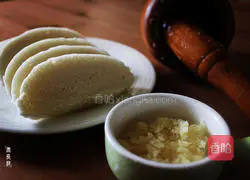 Illustration of how to make grilled steamed buns 2
