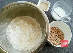 Milk oatmeal steamed buns recipe 1