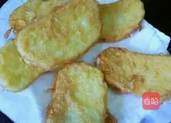 Illustration of how to make fried steamed bun slices 8