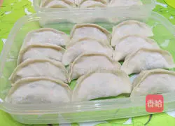 Illustration of how to make celery dumplings 5