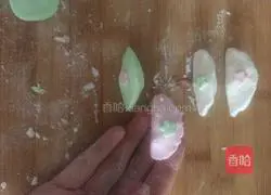 Illustration of how to make colorful glutinous rice dumplings 7
