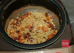 Illustration of how to make sausage braised rice 7