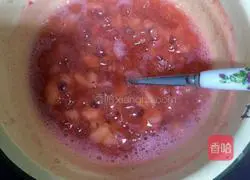 Strawberry Crepe Recipe Illustration 4