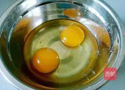 Yellow spine fish egg cake soup recipe 2