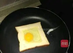 Illustration of how to make a sandwich 2