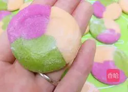 Illustration of how to make three-color dumplings 9