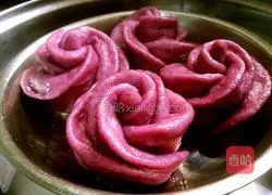 Illustration of how to make rose steamed buns 17