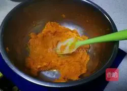 Illustration of how to make goldfish steamed buns 2