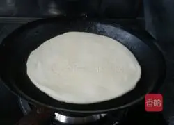 Illustration of how to make flatbread 4