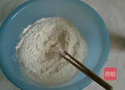 Illustration of how to make dumplings stuffed with meat and three delicacies 9