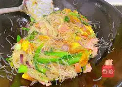 Illustration of home-style fried rice noodles 13