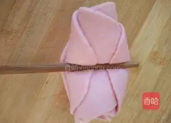 Illustration of how to make rose steamed buns 6