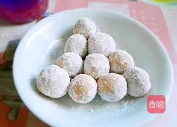 Illustration of homemade two-color glutinous rice balls 10