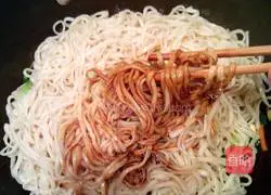 Illustration of home-style fried noodles 5