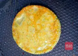 Broccoli and Carrot Egg Pancake Recipe Illustration 5
