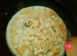 Illustration of how to make soft scallion pancakes 10