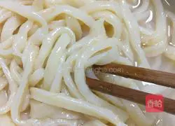 Illustration of how to make homemade carrot noodles 5