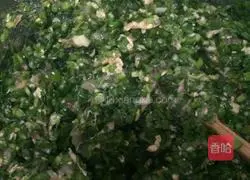 Illustration of how to make three fresh stuffed dumplings 5