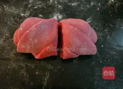 Illustration of how to make beetroot steamed buns 9