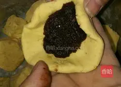 Illustration of making homemade glutinous rice and bean paste cake 5