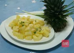 Illustration of how to make shrimp and pineapple fried rice 7