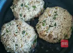 Illustration of how to make minced meat, olives, vegetables and rice cakes 3