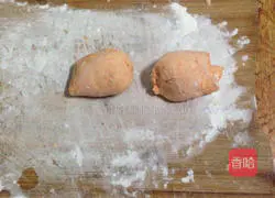 Illustration of how to make carrot and rose steamed buns 10