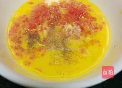 Illustration of how to make carrot and egg pancakes 3