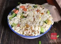 Home-style colorful fried rice recipe 10