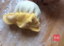 Illustration of how to make double-layered buns 14