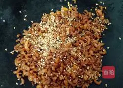 Illustration of how to make golden fried rice 3